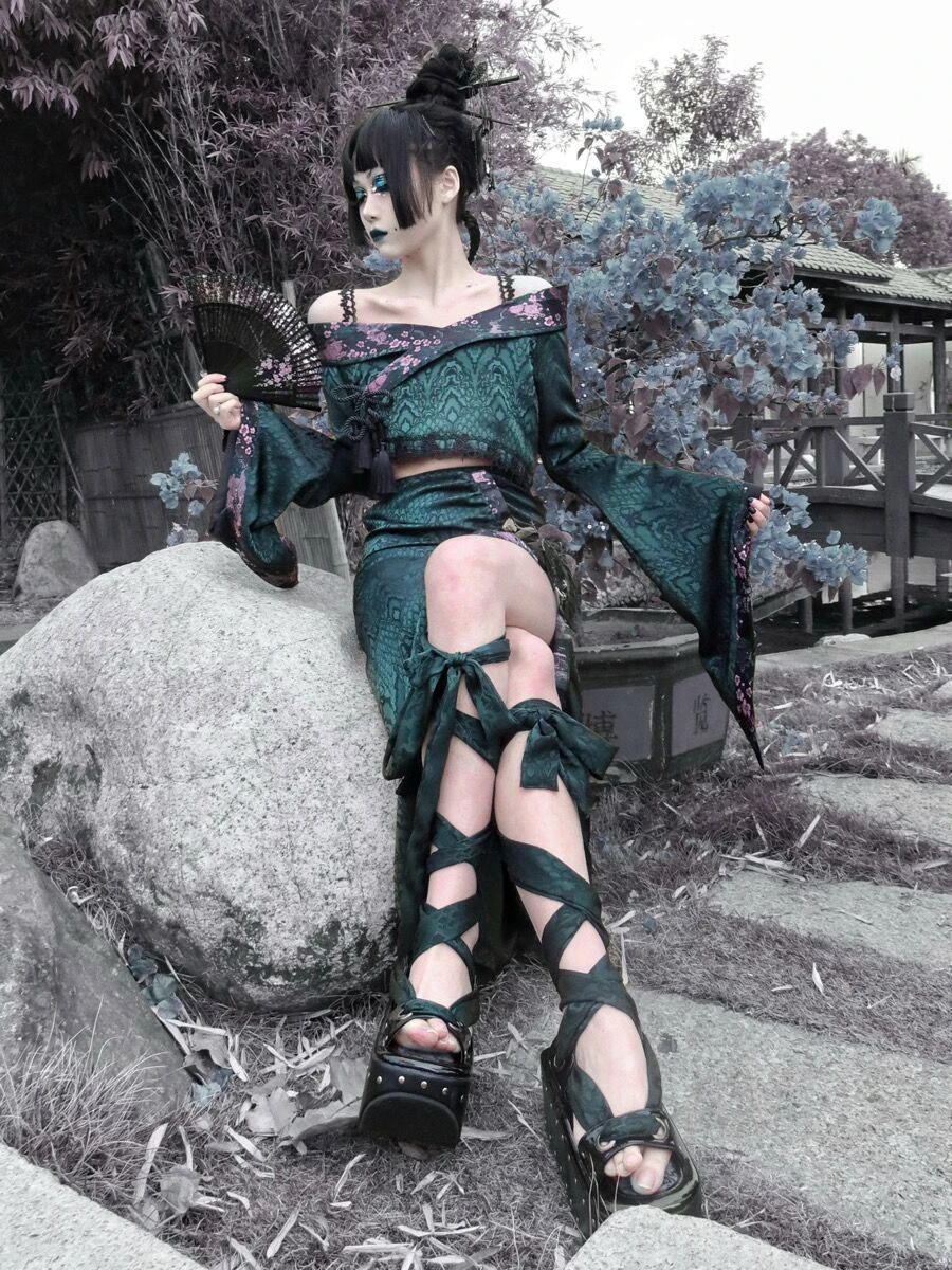 Gothic Lolita Top Polyester Lace Fringe Floral Print Cardigan Long Sleeve Dark Green Lolita Shirt - Image 4