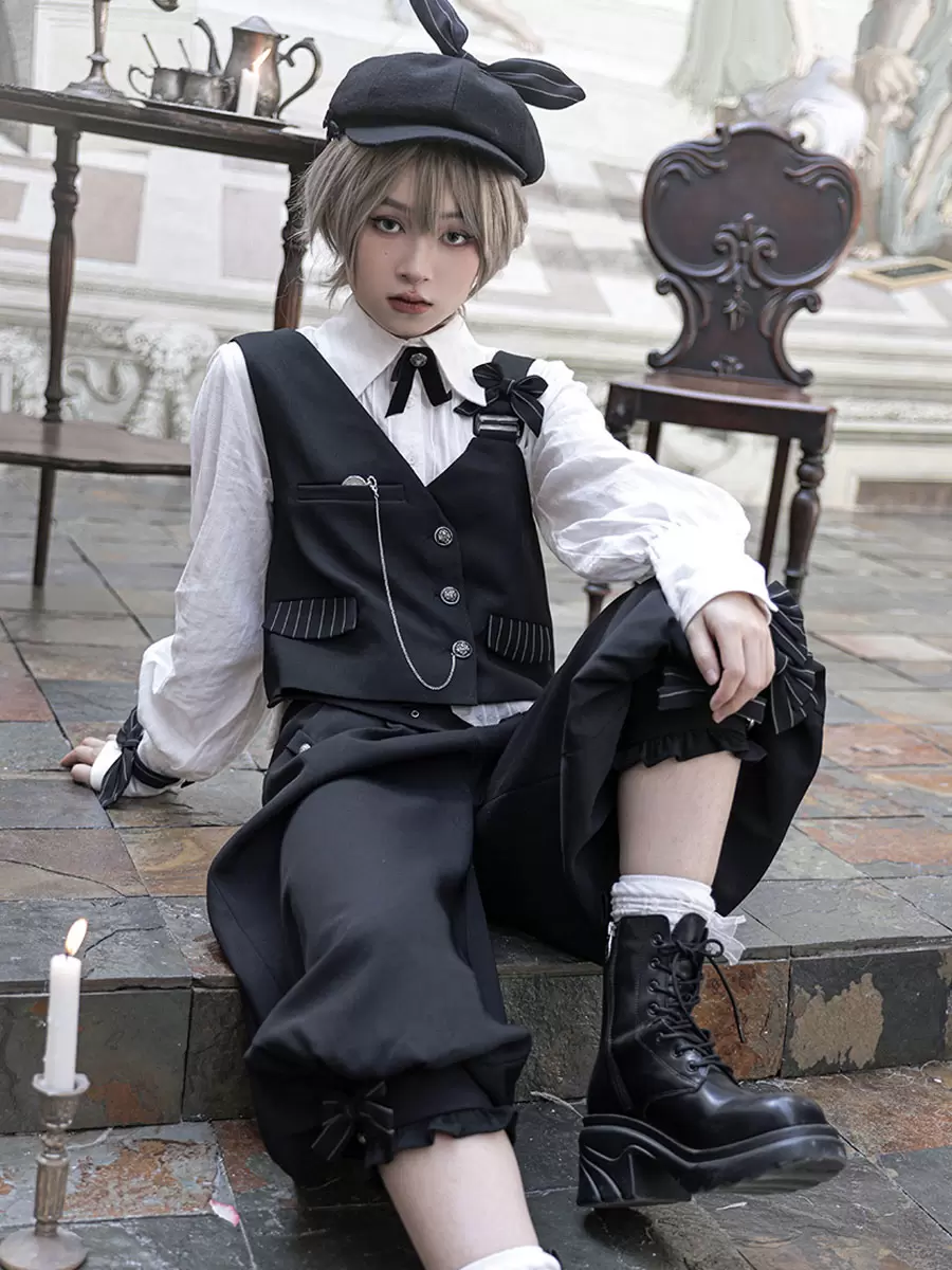 Gothic Lolita Ouji Fashion Bloomers Black Ruffles Cropped Shorts - Image 9