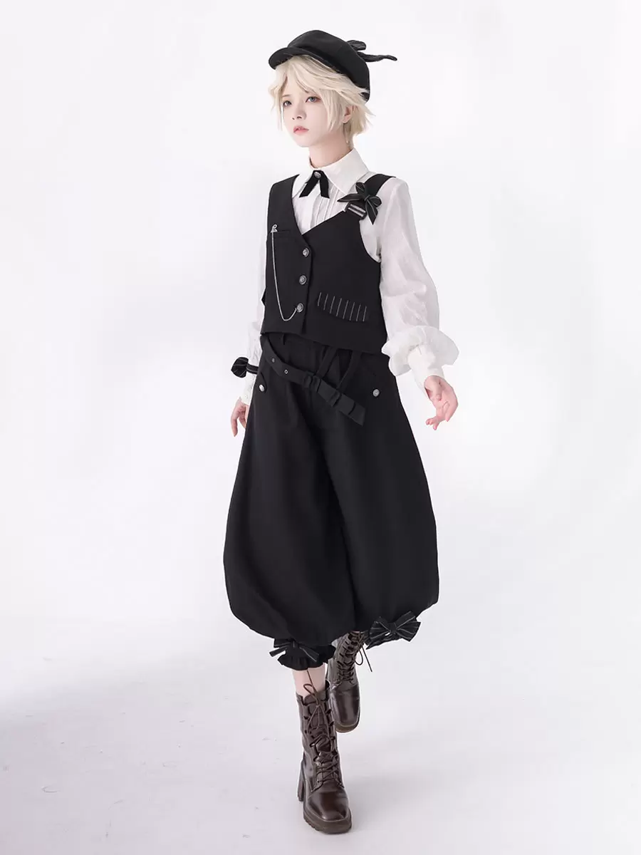 Gothic Lolita Ouji Fashion Bloomers Black Ruffles Cropped Shorts - Image 3