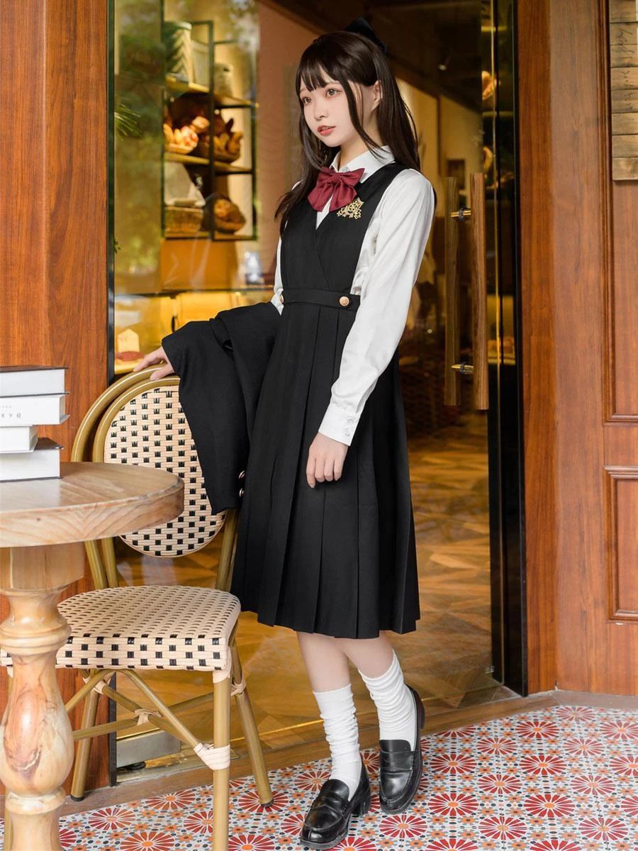 Academic Lolita Outfits Black Long Sleeves Cravat Overcoat - Image 4