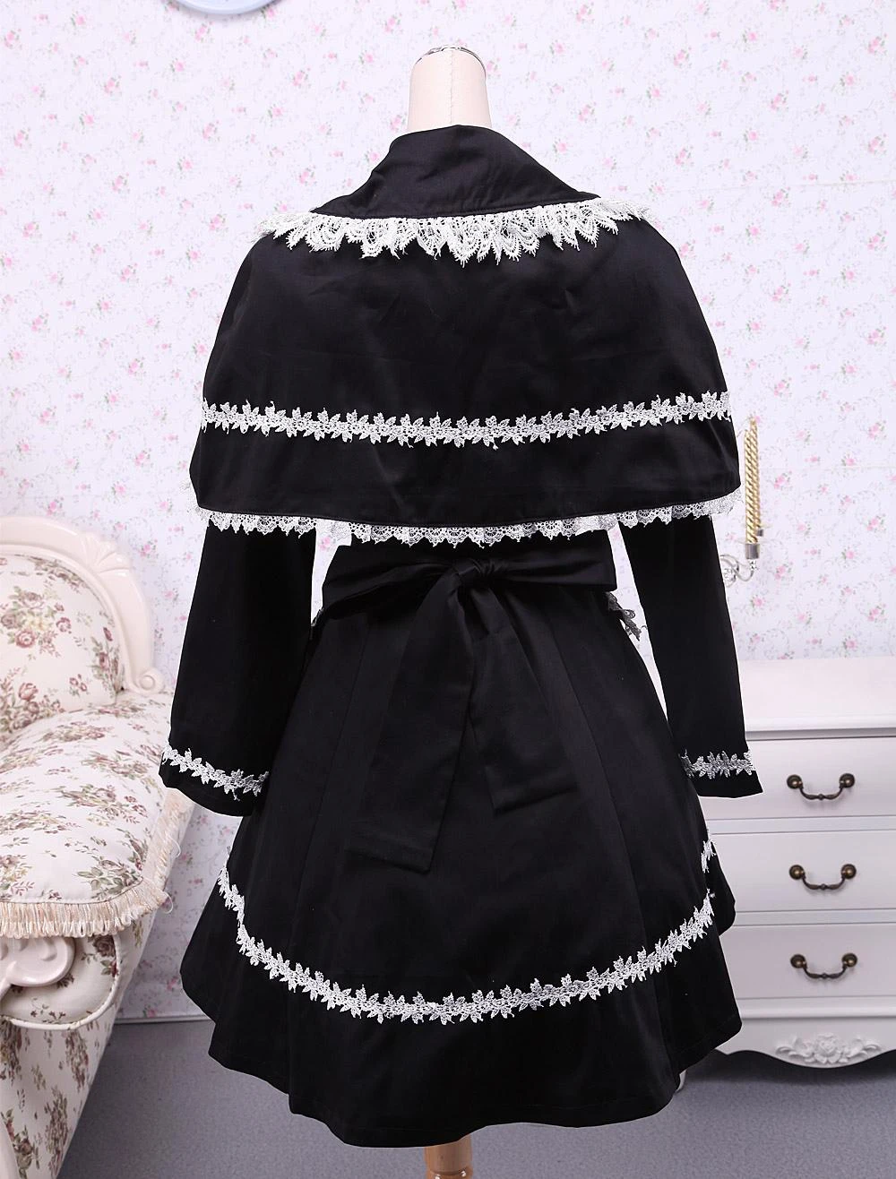 Lolitashow Black Cotton Lolita Jacket - Image 4